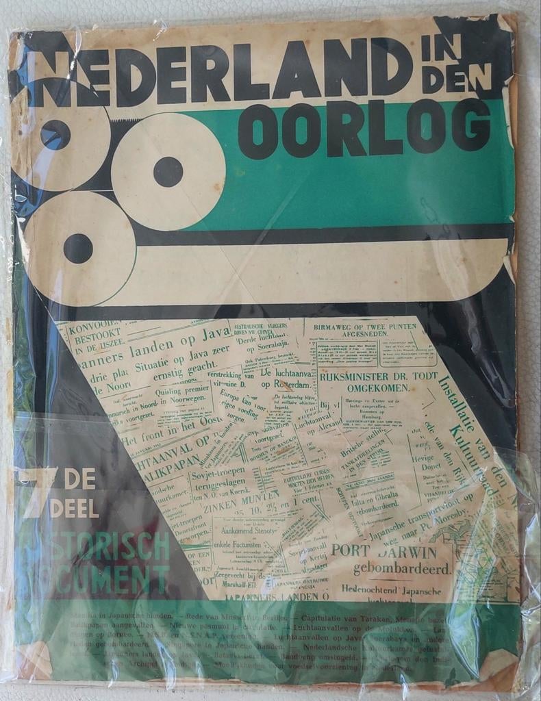 Nederland in Den Oorlog - Historisch Document, 1947, Boeken, Oorlog en Militair, Ophalen of Verzenden, Gelezen