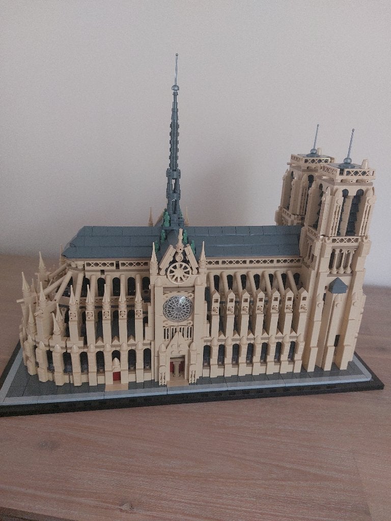 Lego 21061 Notre Dame van Parijs, Lego, Architecture, Ophalen of Verzenden, Zo goed als nieuw
