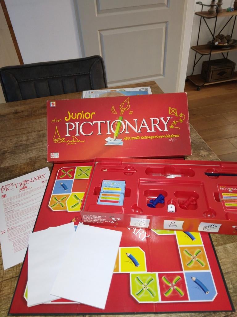 Pictionary rode doos  junior, Ophalen of Verzenden