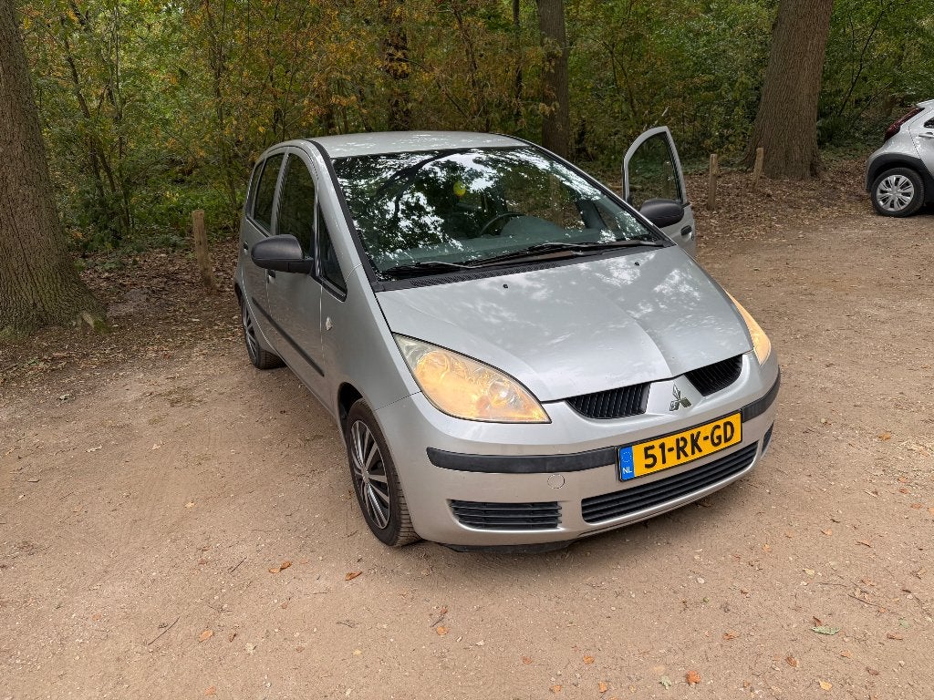 Mitsubishi Colt 1.3 Mivec AUTOMAAT 2005 Grijs, Stof, 31 €/maand, Colt, Origineel Nederlands