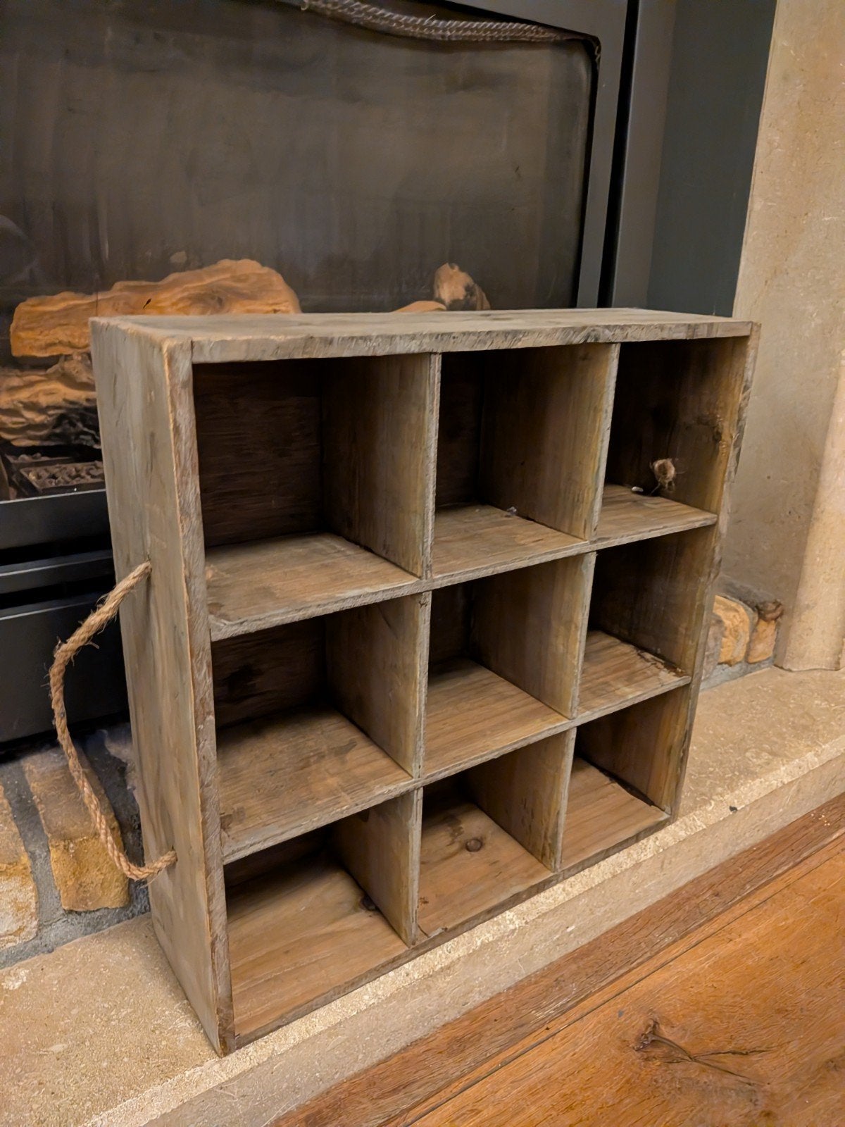 Stoere houten vakkenkist / letterbak (40x40x12 cm)
Beschrijv, Ophalen, Zo goed als nieuw