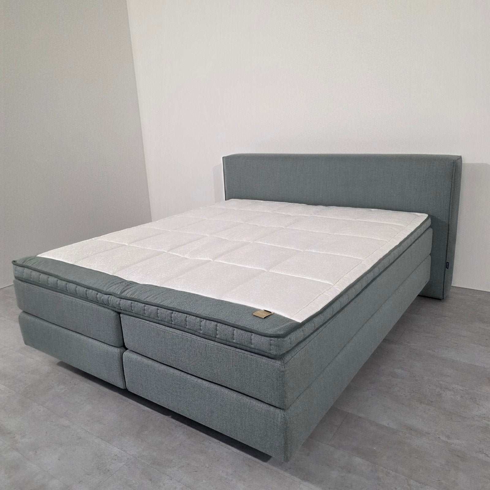Showroom Boxspring Auping Kiruna 180x210 + Pura Topper, 210 cm, Tweepersoons, Ophalen of Verzenden, Zo goed als nieuw
