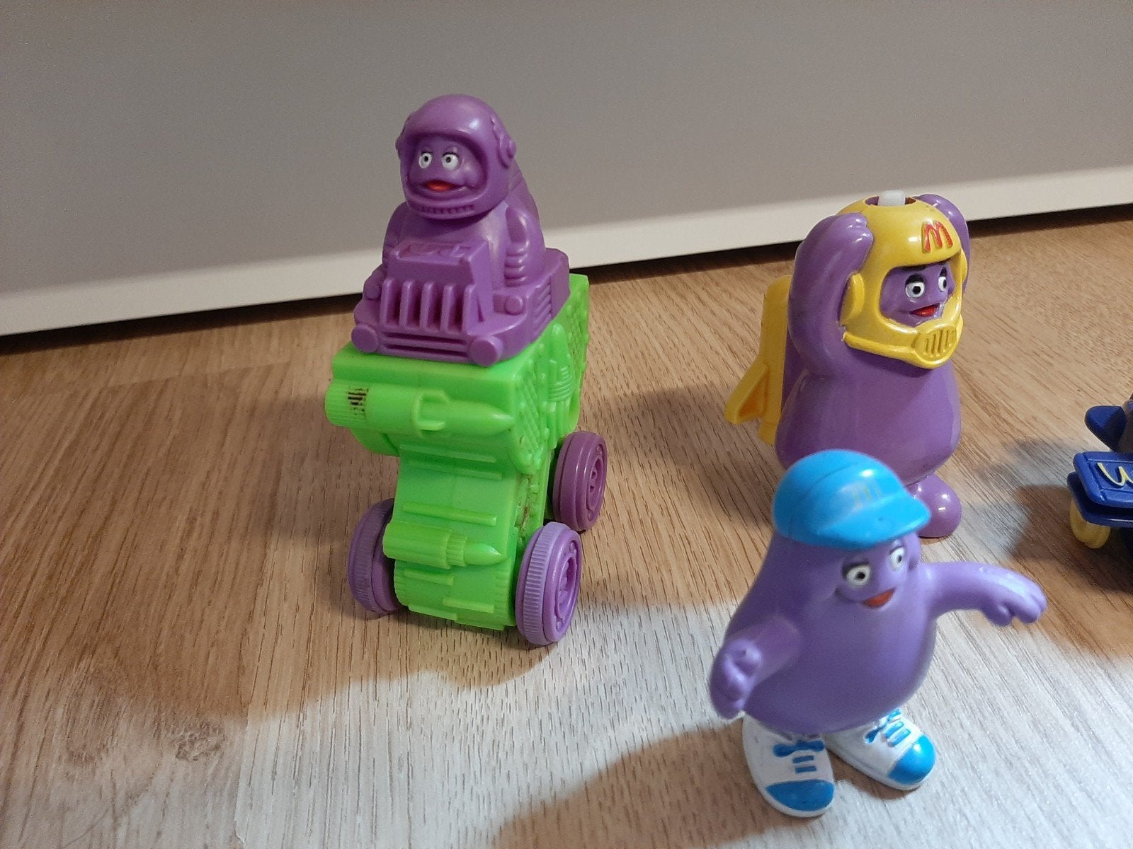 Mcdonalds speeltjes Grimace poppetjes, Verzamelen, Ophalen of Verzenden