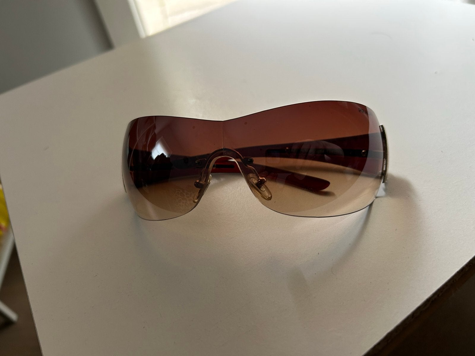Prada Zonnebril - Bruin/Rood - Mod. 5094, Gebruikt, Zonnebril, Ophalen of Verzenden, Prada