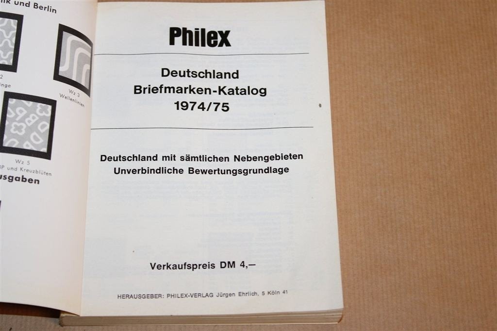 Philex-Color 1974/75 — Kleuren Postzegelcatalogus, Ophalen of Verzenden, Overige landen, Postfris