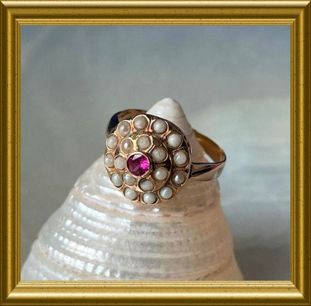 Antieke kleine 14 karaat gouden ring met robijn, Sieraden, Tassen en Uiterlijk, Ophalen of Verzenden, Goud, Ring, Met edelsteen