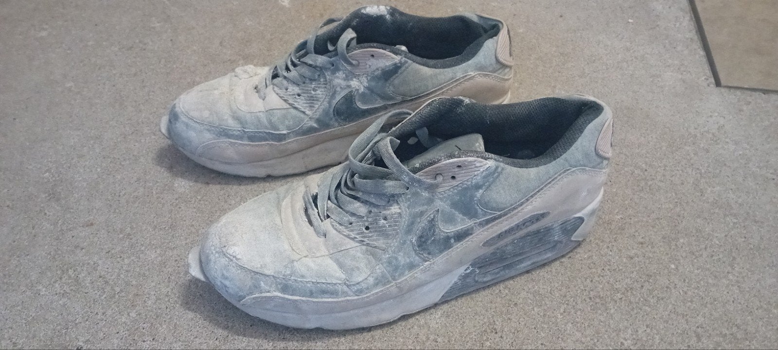 afgetrapte nike air max maat 43, Nike air max, Overige kleuren, Verzenden, Gedragen