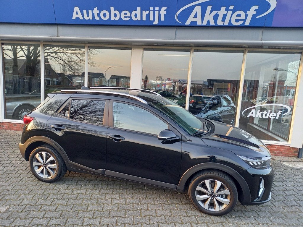 Kia STONIC 1.0 T-GDI MHEV DynamicPlusLine, Auto's, Voorwielaandrijving, Met garantie (alle), Zwart, Origineel Nederlands