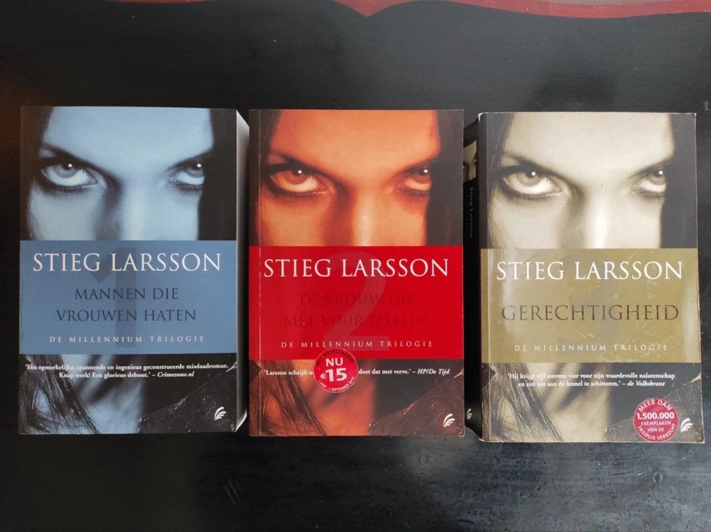 Stieg Larsson - De Millennium Trilogie, Boeken, Thrillers, Gelezen, Ophalen of Verzenden