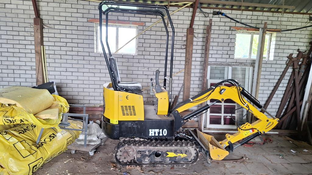 Minigraver HT10 - Zeer weinig draaiuren!, Zakelijke goederen, Machines en Bouw | Kranen en Graafmachines, Ophalen, Graafmachine