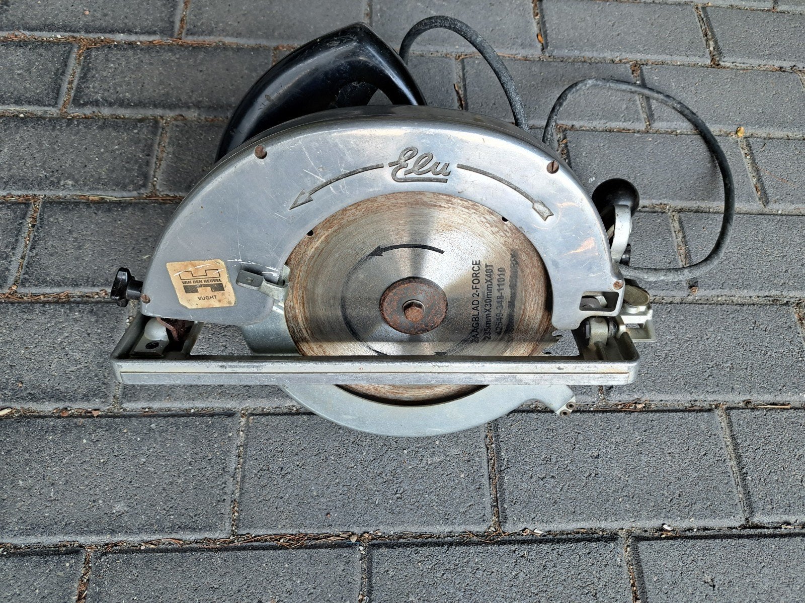 Elu Cirkelzaag MH 85 - Krachtige en Betrouwbare Zaag, Ophalen, Gebruikt, Cirkelzaag, 70 mm of meer