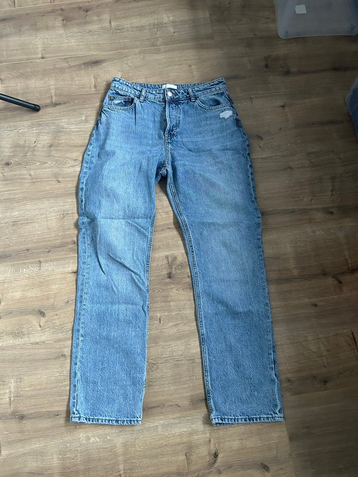 Jeans lichtblauw maat 40 H&M, Ophalen of Verzenden, Zo goed als nieuw, Blauw, W30 - W32 (confectie 38/40)