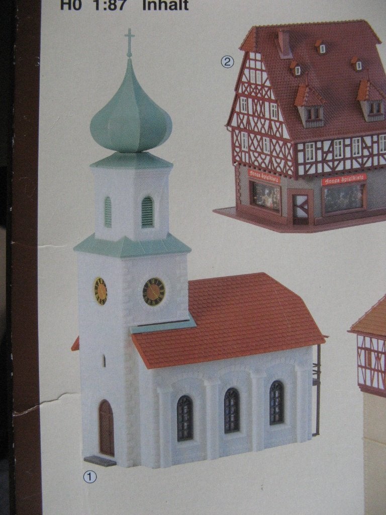 FALLER 190463/1: bouwpakket dorpskerk met uiendak, Overige merken, Wisselstroom, Brug, Tunnel of Gebouw, Nieuw