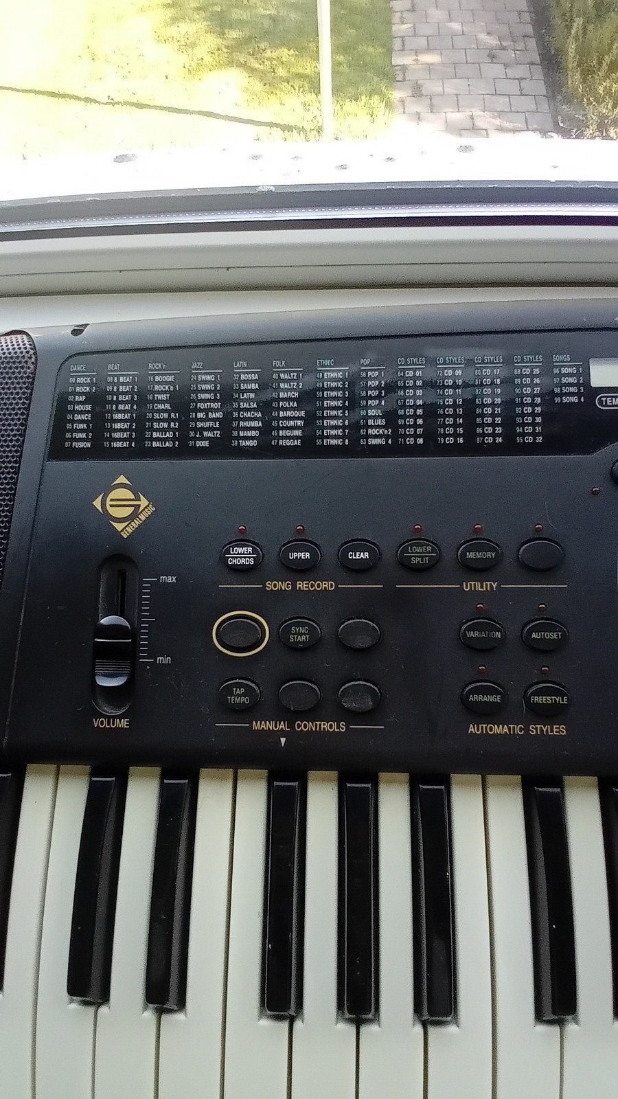 Foto 3 van keyboard CD-1 te koop!