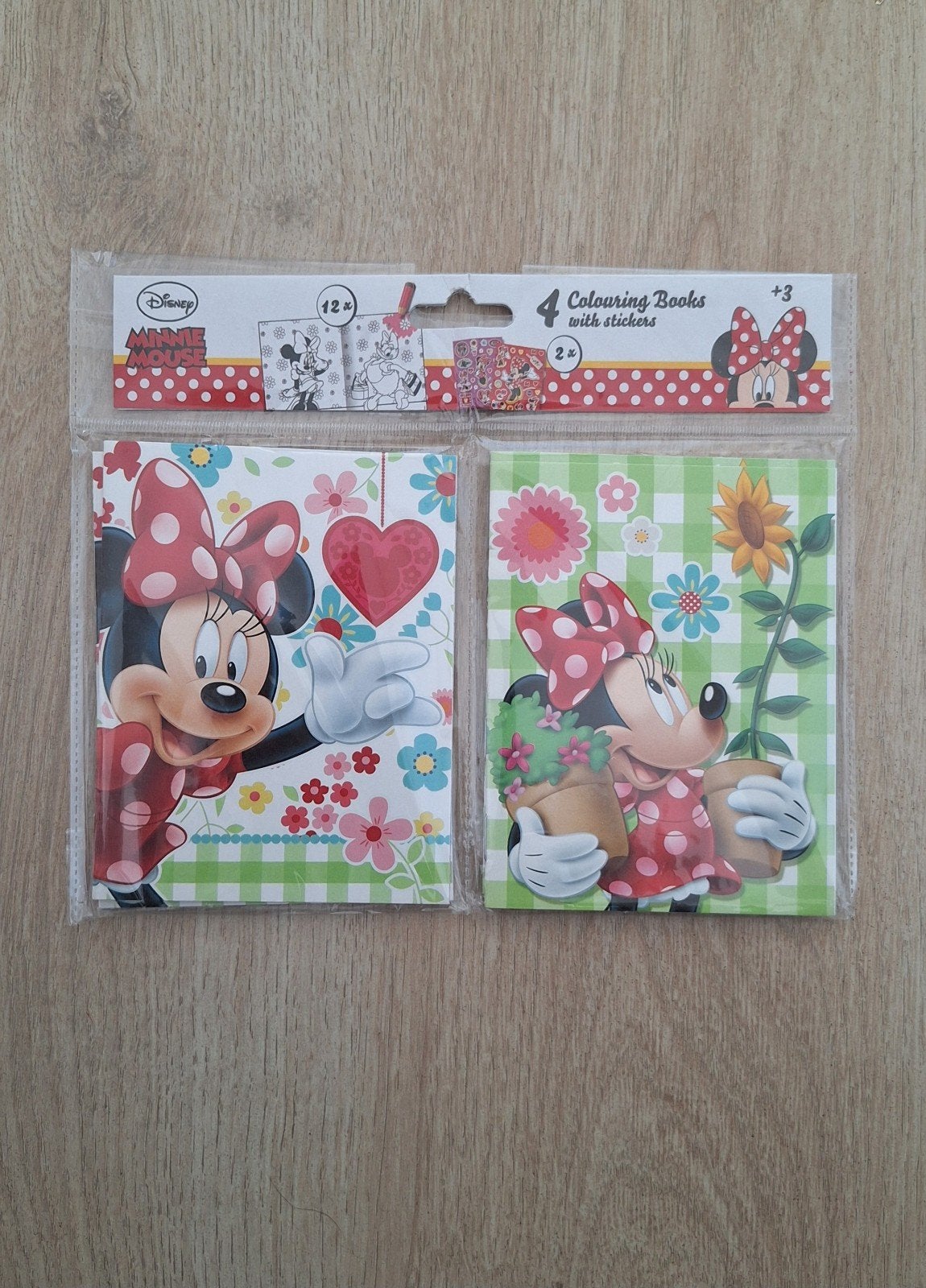 NIEUW! Kleurboekjes + stickers Minnie Mouse, Ophalen of Verzenden, Nieuw, Knutselen