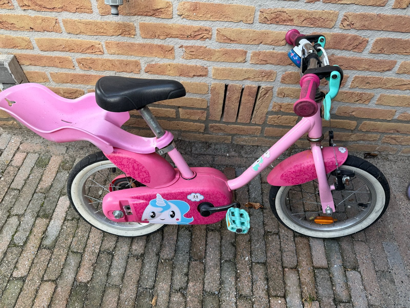 Roze kinderfiets met zijwieltjes en poppenzitje, Ophalen, Gebruikt, Minder dan 16 inch, Zijwieltjes