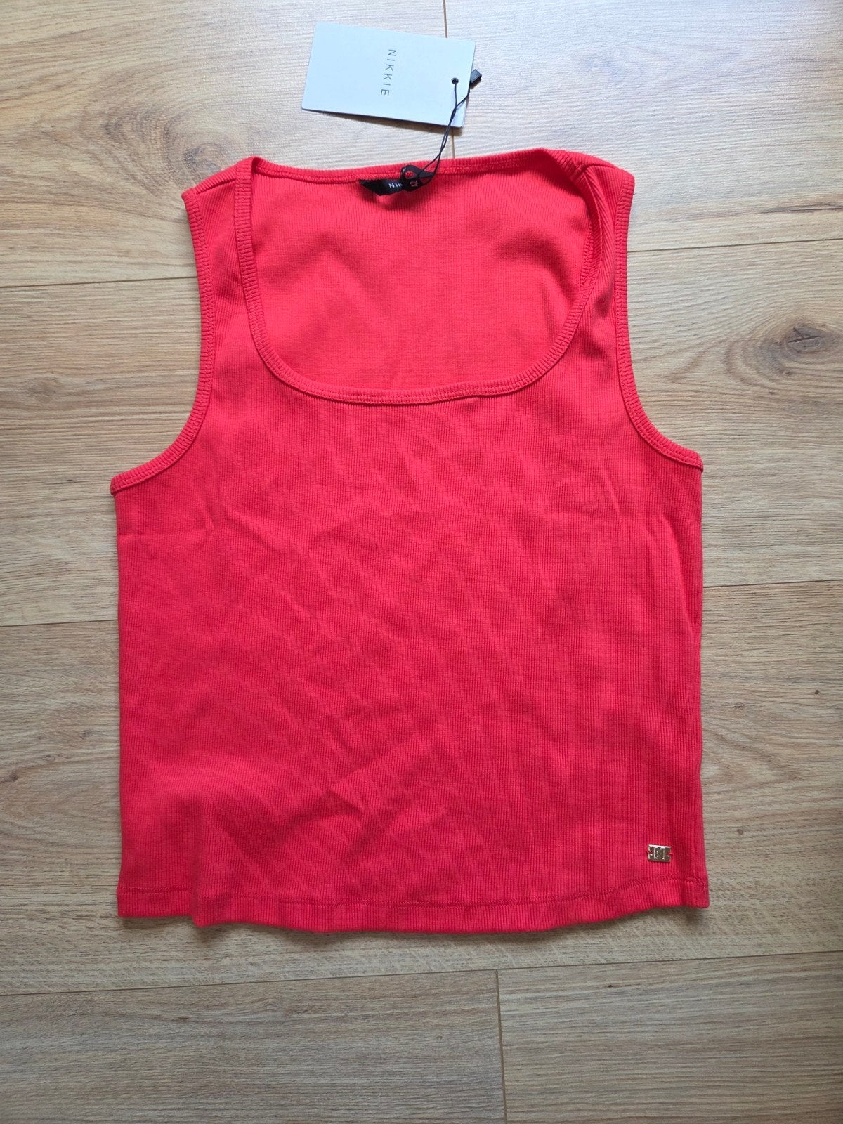 Top Nikkie, maat 42. Nooit gedragen, Zwart, Maat 42/44 (L), Nieuw, Ophalen of Verzenden