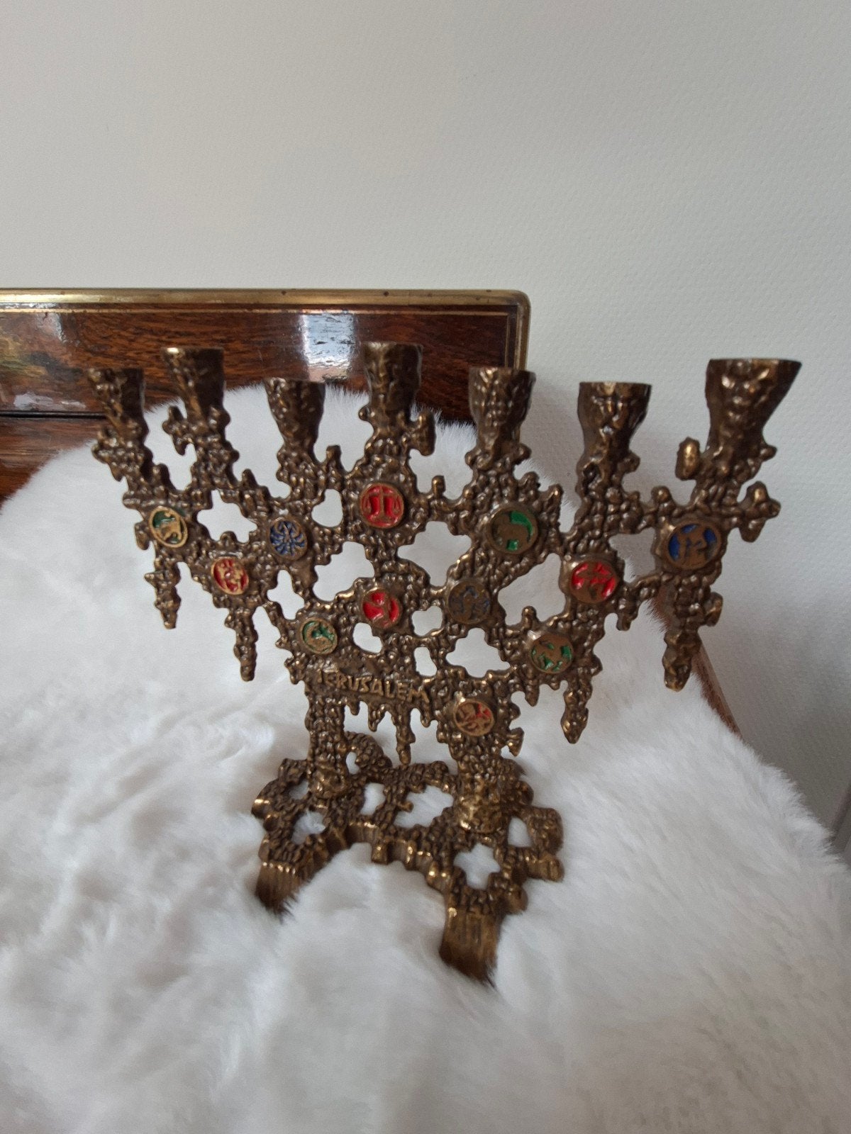 Brutalische Menorah/Joodse kandelaar met sterrenbeelden, Ophalen of Verzenden, Koper of Brons