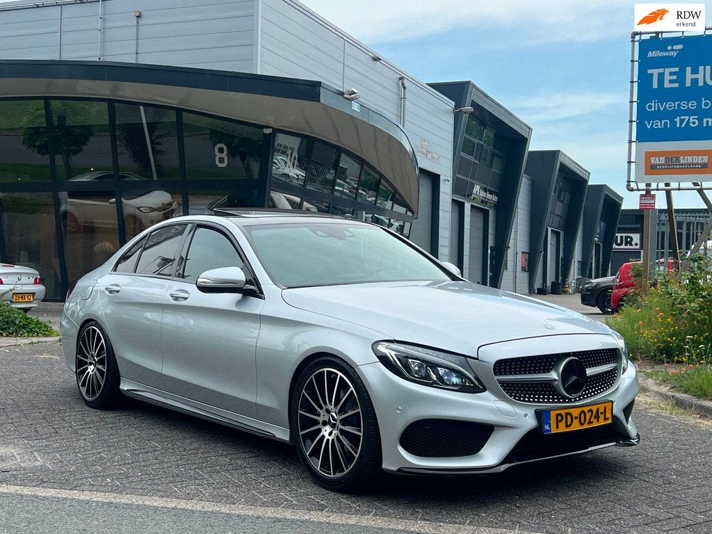 Mercedes-Benz C-klasse AMG 220 CDI PANO LED LEDER NAVI AUTOM, Automaat, Achterwielaandrijving, 4 cilinders, 23 km/l