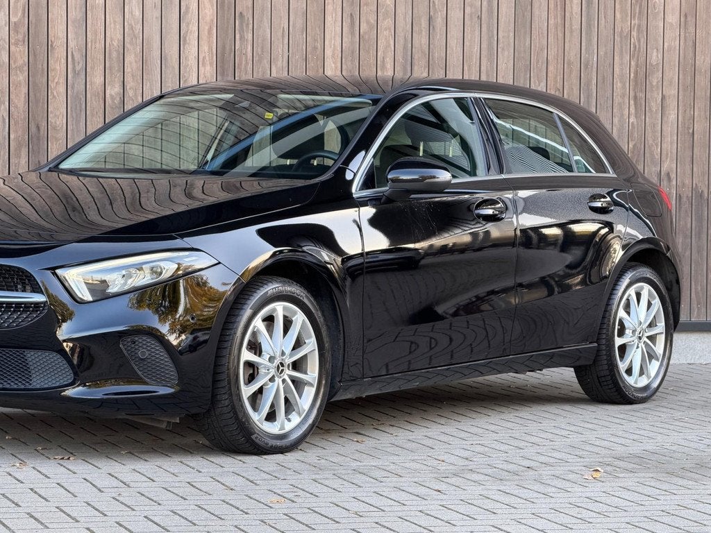 Mercedes-Benz A-klasse 250 e Business Line / Widescreen /, Auto's, Gebruikt, Zwart, 4 cilinders, 15 kWh