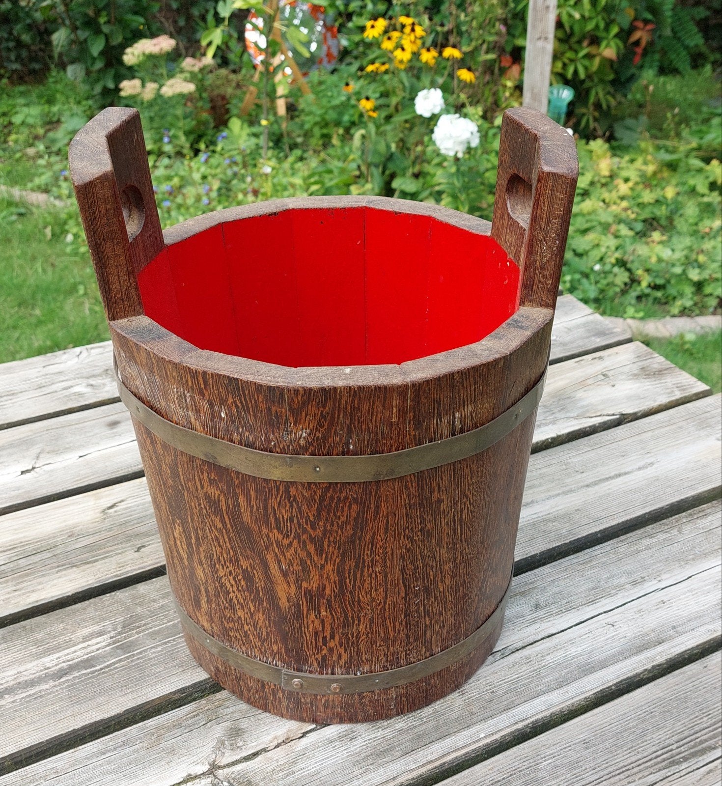 Decoratieve houten emmer met rode binnenkant, Ophalen of Verzenden