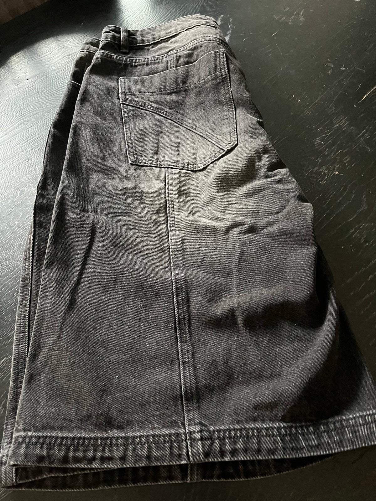 Korte spijkerbroeken blauw en zwart mt 34 Heren, Kleding | Heren, Spijkerbroeken en Jeans, Ophalen of Verzenden, Gedragen, Blauw