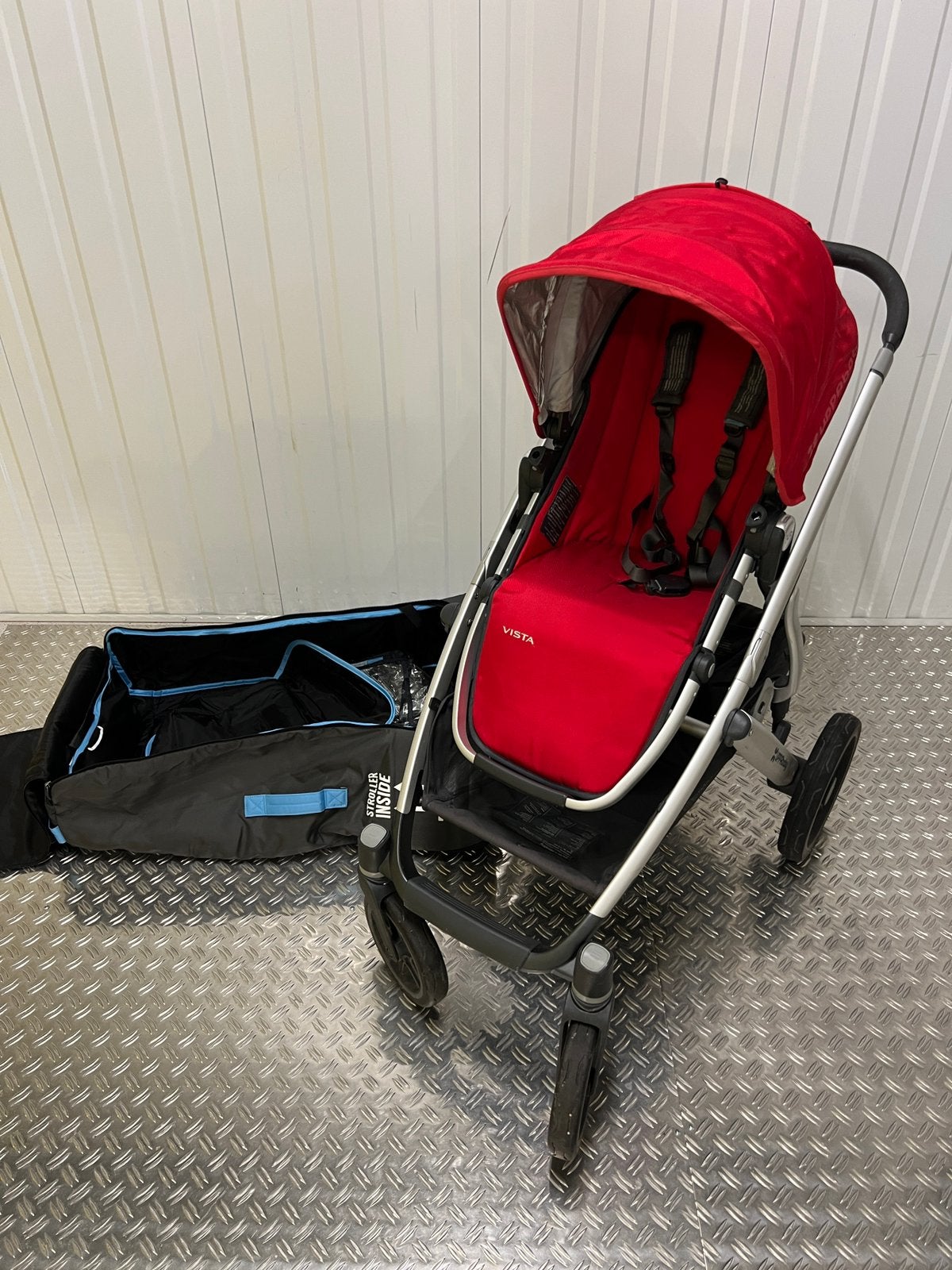 Uppababy Vista - Denny Red, Kinderen en Baby's, Buggy's, Ophalen, Zo goed als nieuw, Overige merken, Duomodel