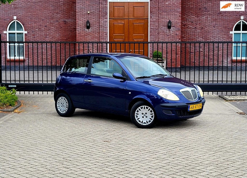 Lancia Ypsilon 1.4-16V Argento DFN / Automaat / Airco / Nap, Auto's, Lancia, 970 kg, Bedrijf, 1368 cc, Euro 4