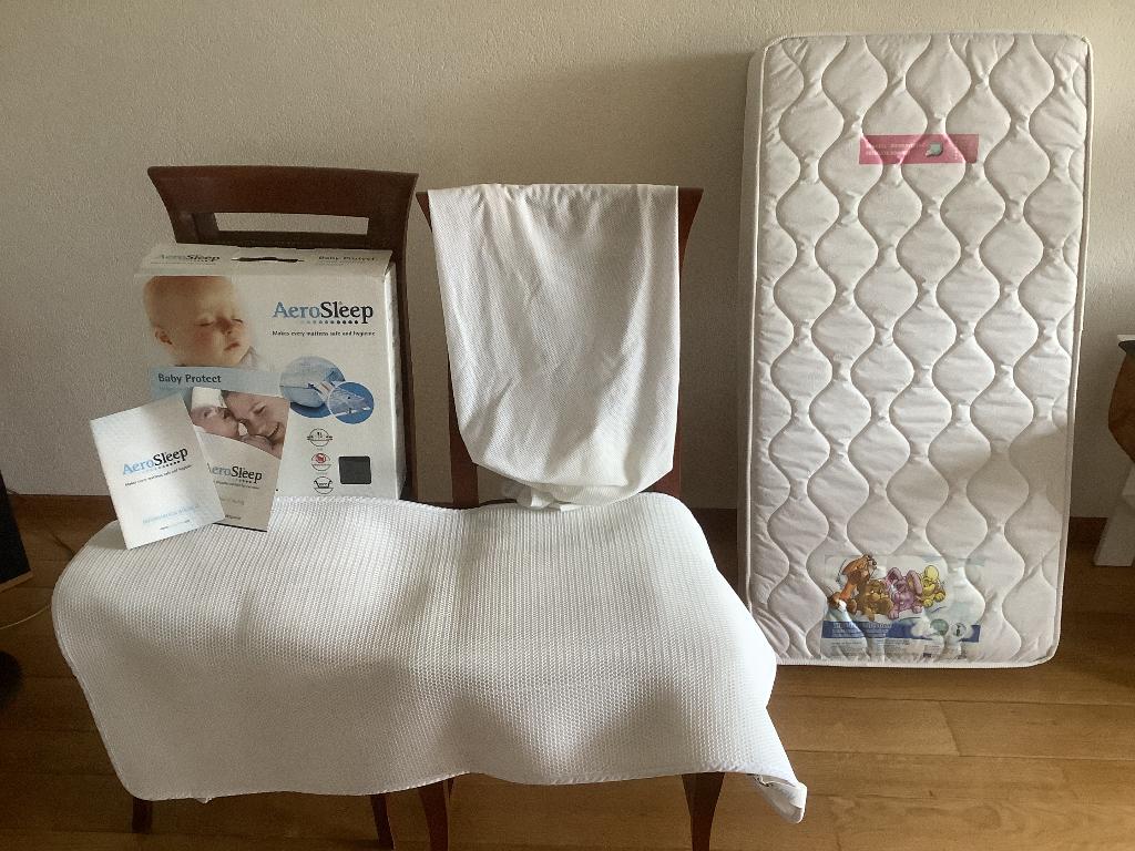 Matras kinderbed, Ophalen, Zo goed als nieuw, Minder dan 140 cm, Matras