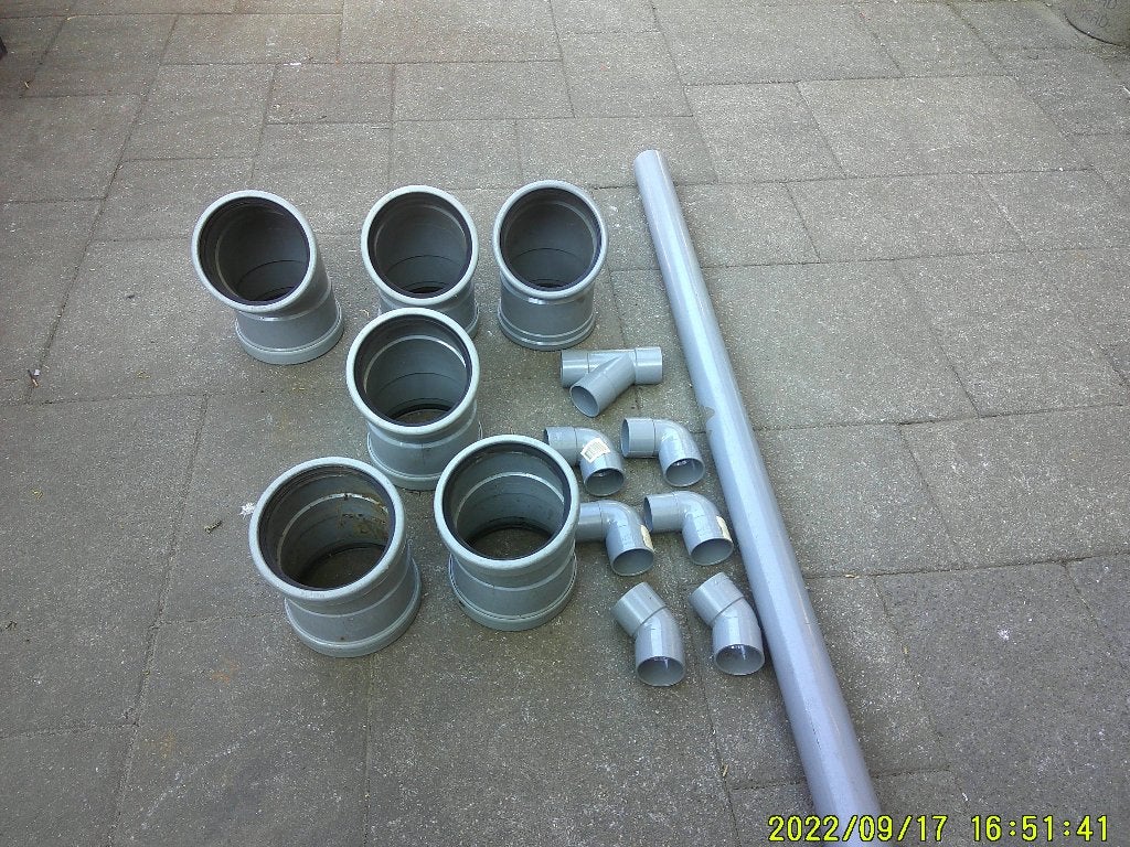 rioolbuis koppelstukken 110 mm + diverse 40 mm, grijs PVC, Ophalen, Bochten, Pvc, Zo goed als nieuw