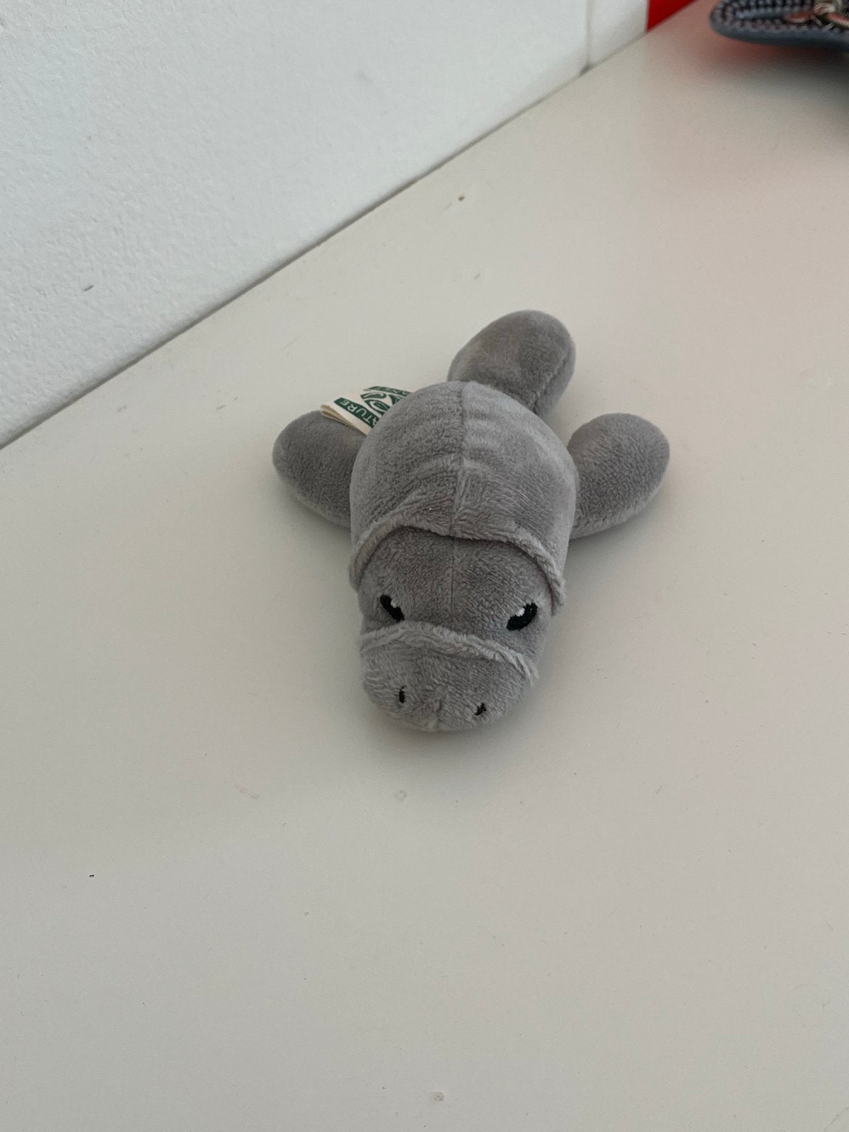 KleinKnuffel zeekoe / manatee - Nature Planet (Burgers' Zoo), Kinderen en Baby's, Speelgoed | Knuffels en Pluche, Overige merken