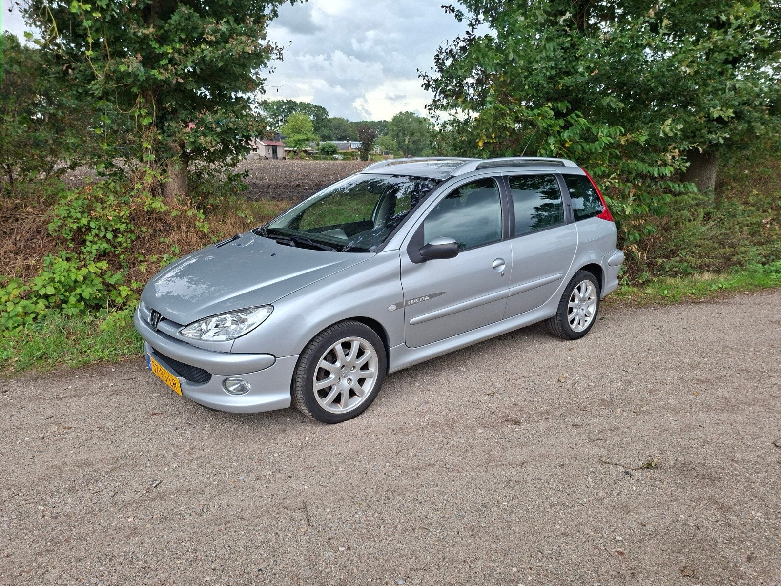Peugeot 206 1.6 16V SW XS 2004 Grijs.  AIRCO, TREKHAAK, Auto's, Peugeot, Voorwielaandrijving, 4 cilinders, Metallic lak, Origineel Nederlands