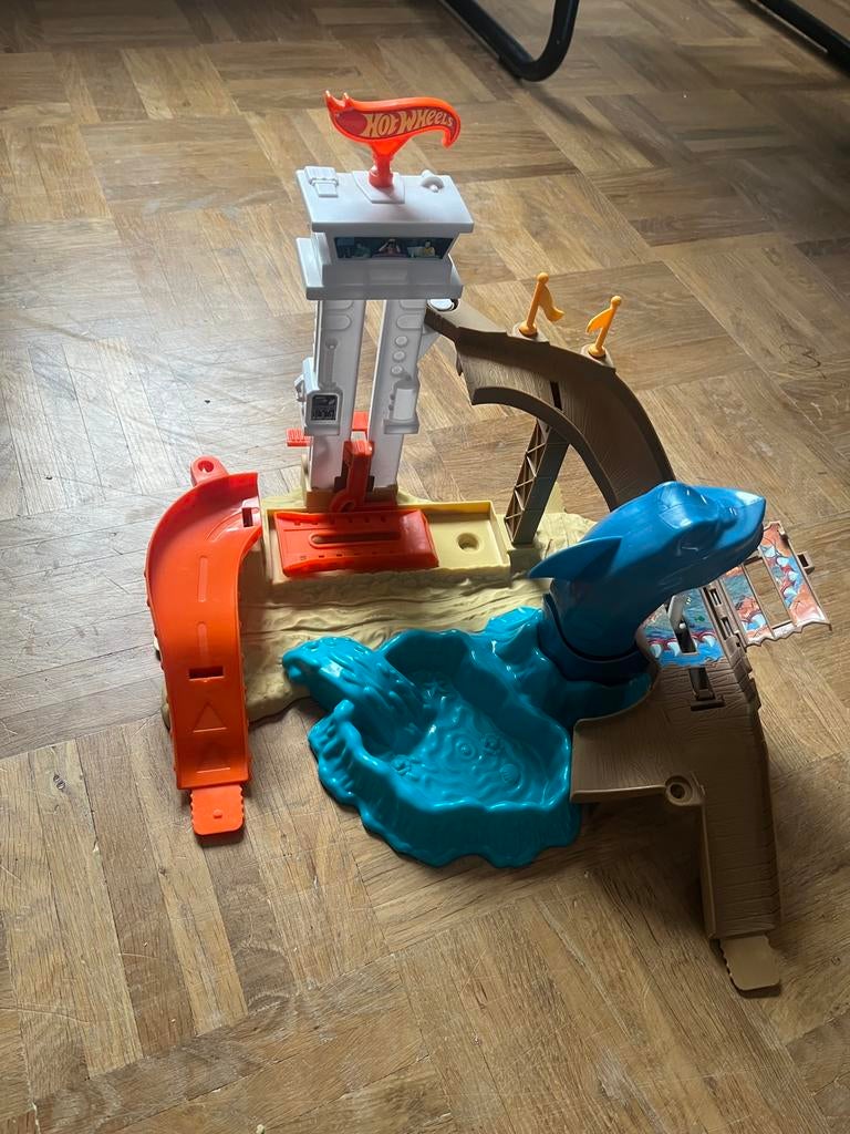 Hotwheels Shark Splashdown track, Ophalen of Verzenden, Zo goed als nieuw, Handmatig, Hot Wheels