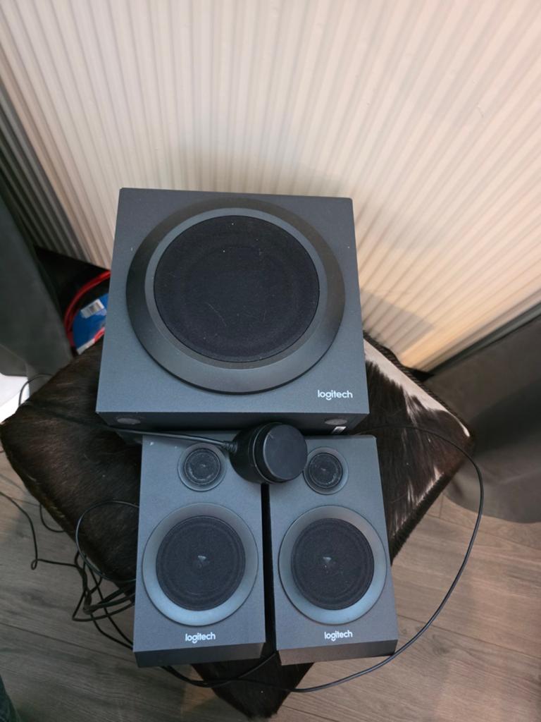 Logitech 2.1 speakerset, Ophalen of Verzenden, Zo goed als nieuw