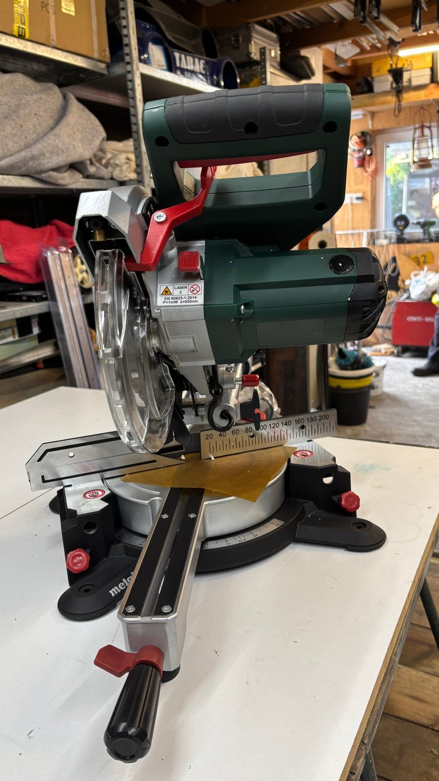 Metabo KGS 216 M Afkortzaag - Nieuw, Doe-het-zelf en Verbouw, 70 mm of meer, Nieuw, Ophalen of Verzenden, Afkortzaag
