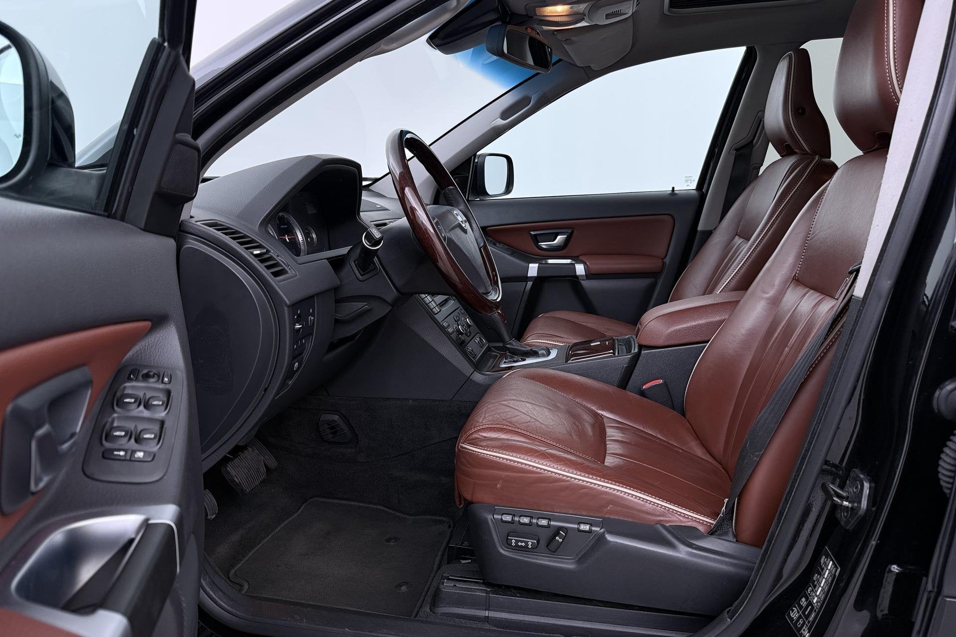 Volvo XC90 2.4 D5 Summum | 7P | Schuifdak | Premium Sound |, Euro 5, Gebruikt, 241 €/maand, 7 stoelen
