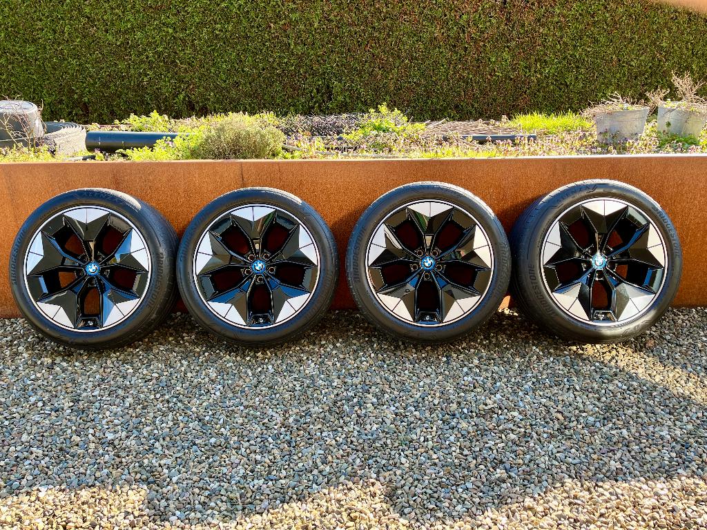 BMW iX3 G08 style 843 20 inch breedset 5x112 zomerbanden, Ophalen, Gebruikt, BMW
