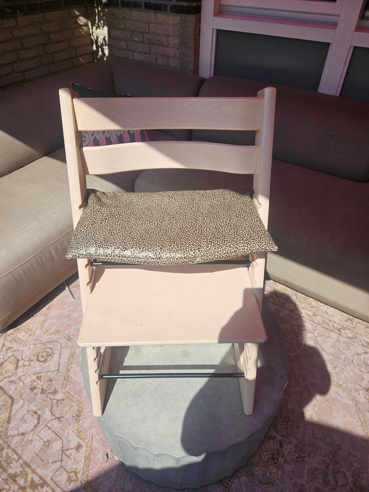 Stokke Tripp Trapp stoel naturel white wash met ukje kussen, Ophalen, Zo goed als nieuw, Meegroeistoel, Stoelverkleiner