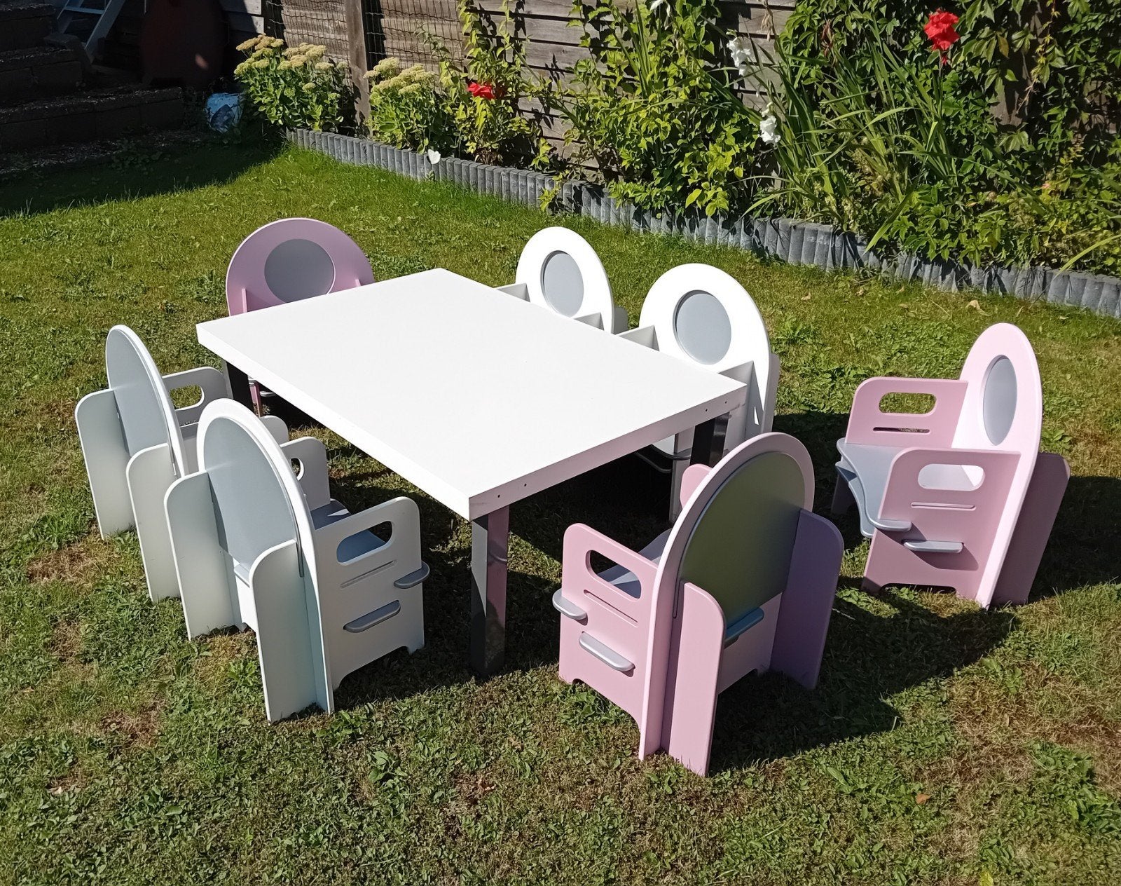 kinder setje ..7 stoeltjes +tafel, Ophalen, Tafel(s) en Stoel(en)