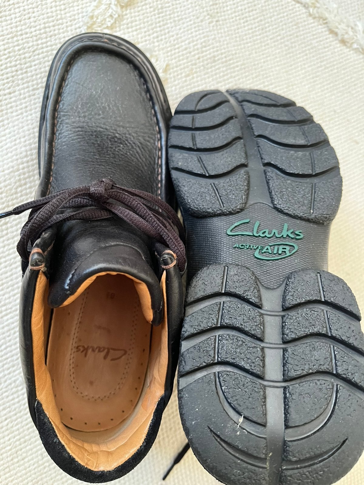 Nieuw Clarks boots maat 43,5 leer , antislip, Ophalen of Verzenden, Zo goed als nieuw, Zwart, Boots