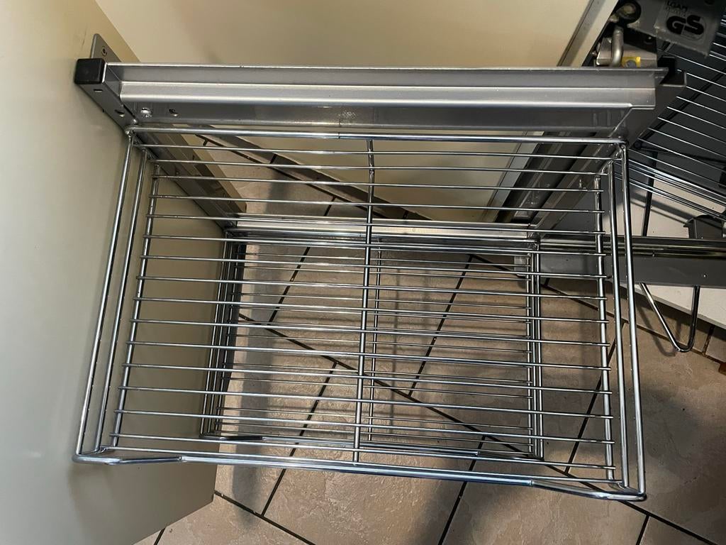 Uittrekbaar keukenrek - Handig en ruimtebesparend, Ophalen, Gebruikt, 50 tot 100 cm, Minder dan 100 cm