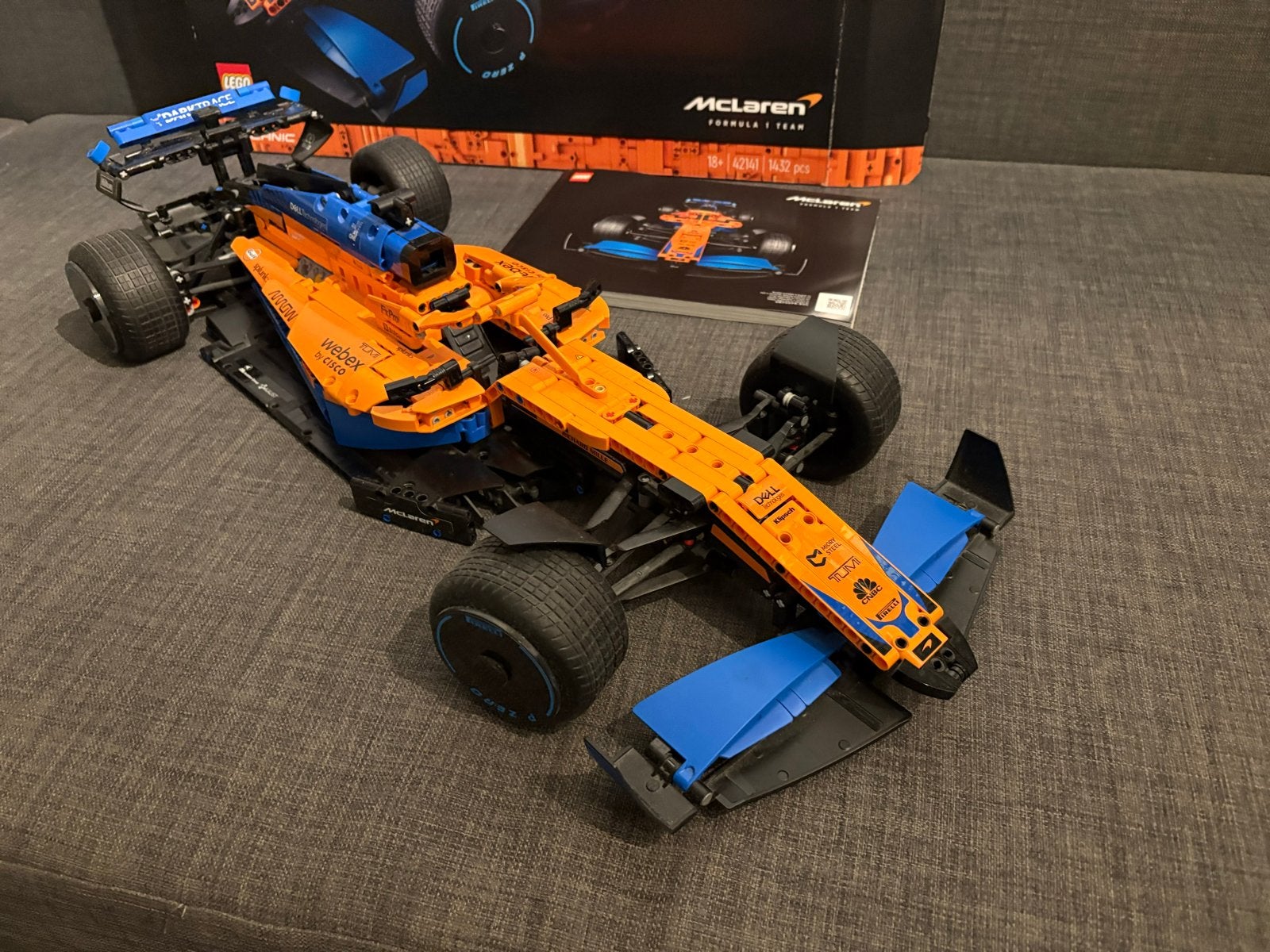 LEGO Technic McLaren Formule 1 Racewagen 42141, Ophalen of Verzenden, Zo goed als nieuw