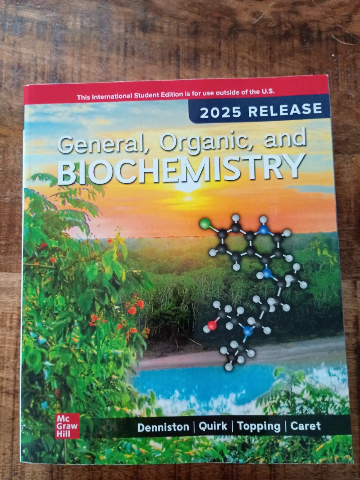 General, Organic, and Biochemistry - 2025 Release, Denniston, Quirk, Topping, Caret, Zo goed als nieuw, Beta, HBO