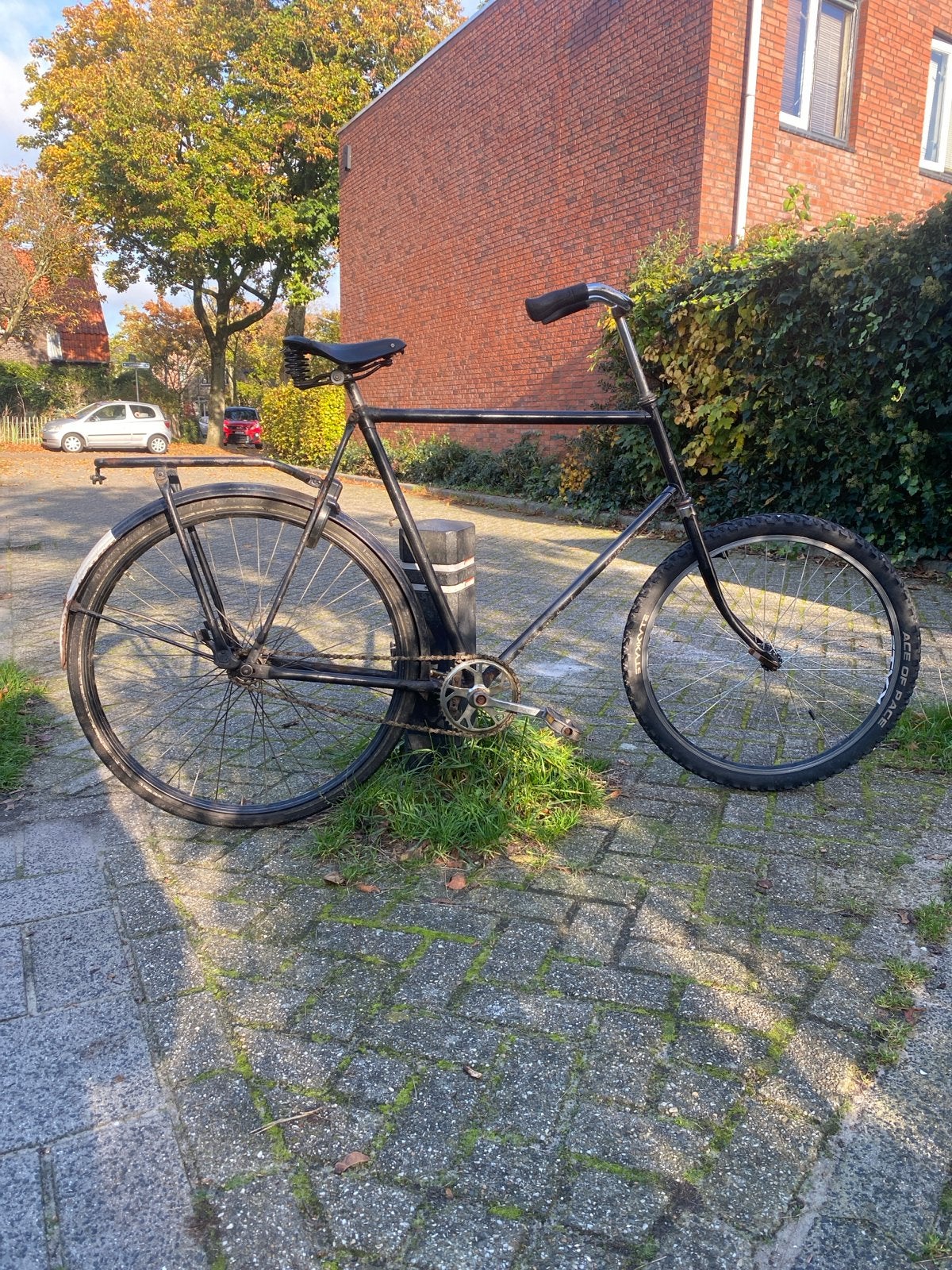 Oude fiets middenas kapot, Fietsen en Brommers, Ophalen of Verzenden