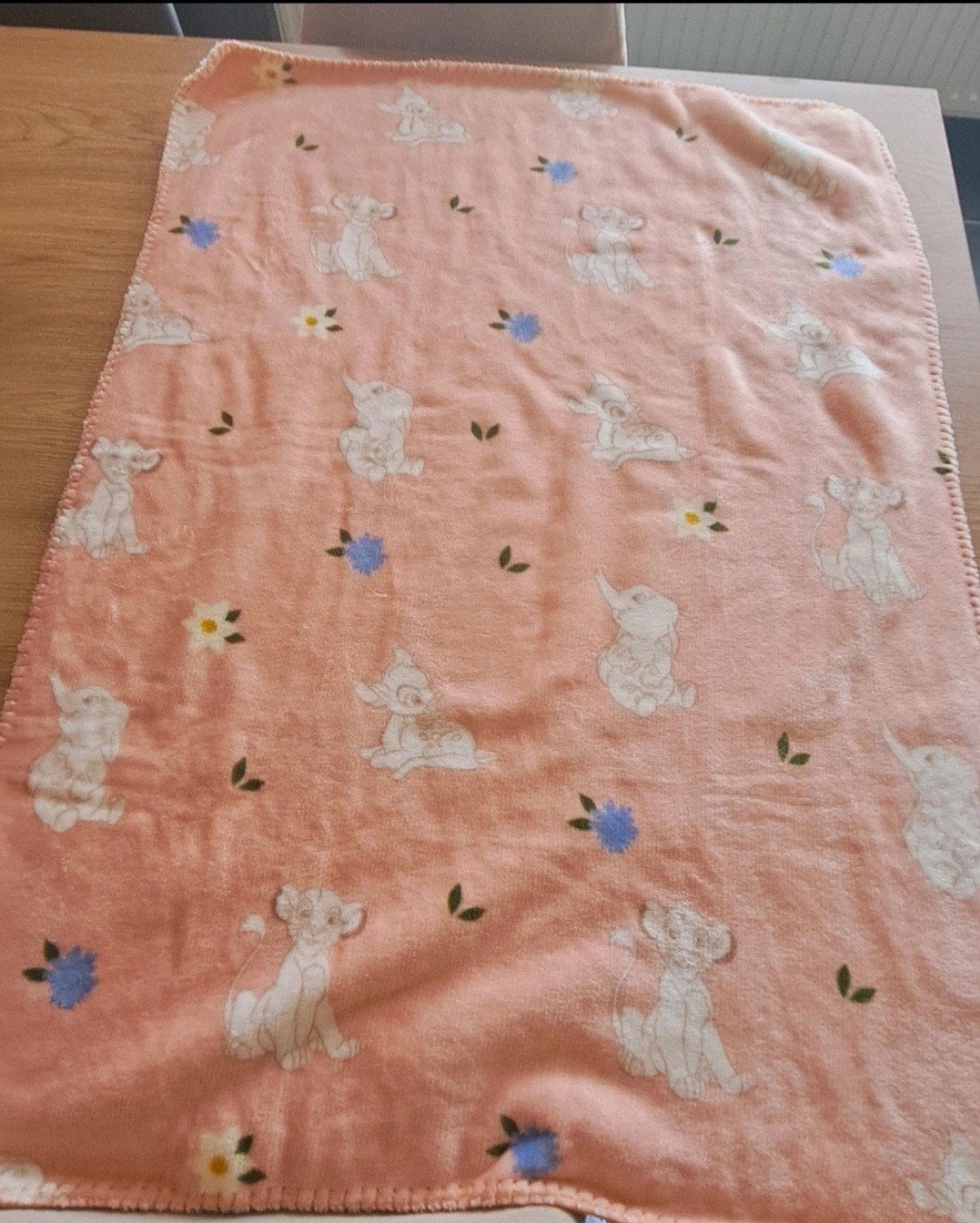 Disney kleed, Ophalen