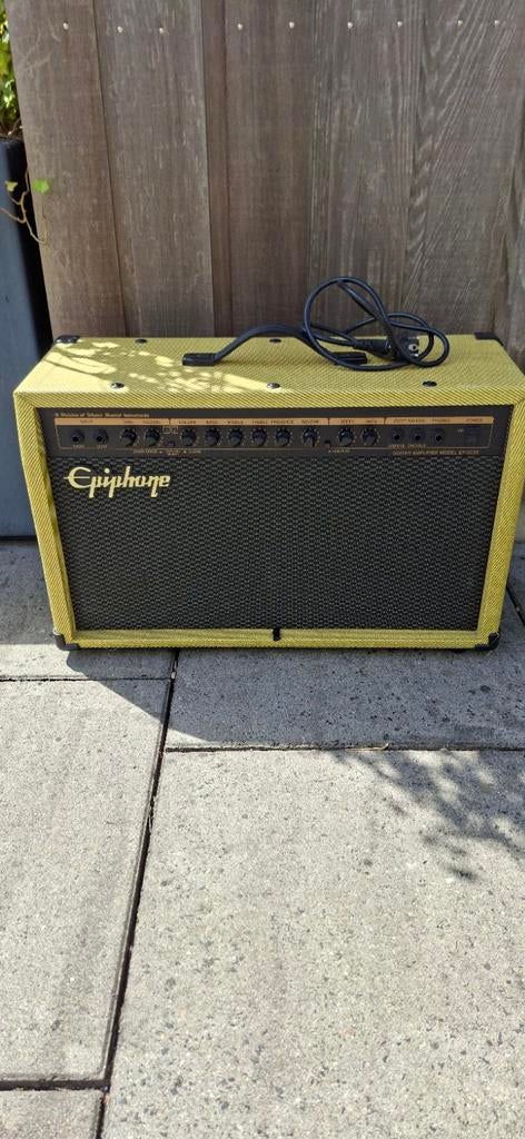 Epiphone gitaarversterker - 60x38x22.5 cm, Muziek en Instrumenten, Ophalen of Verzenden, Gebruikt, Gitaar, 50 tot 100 watt