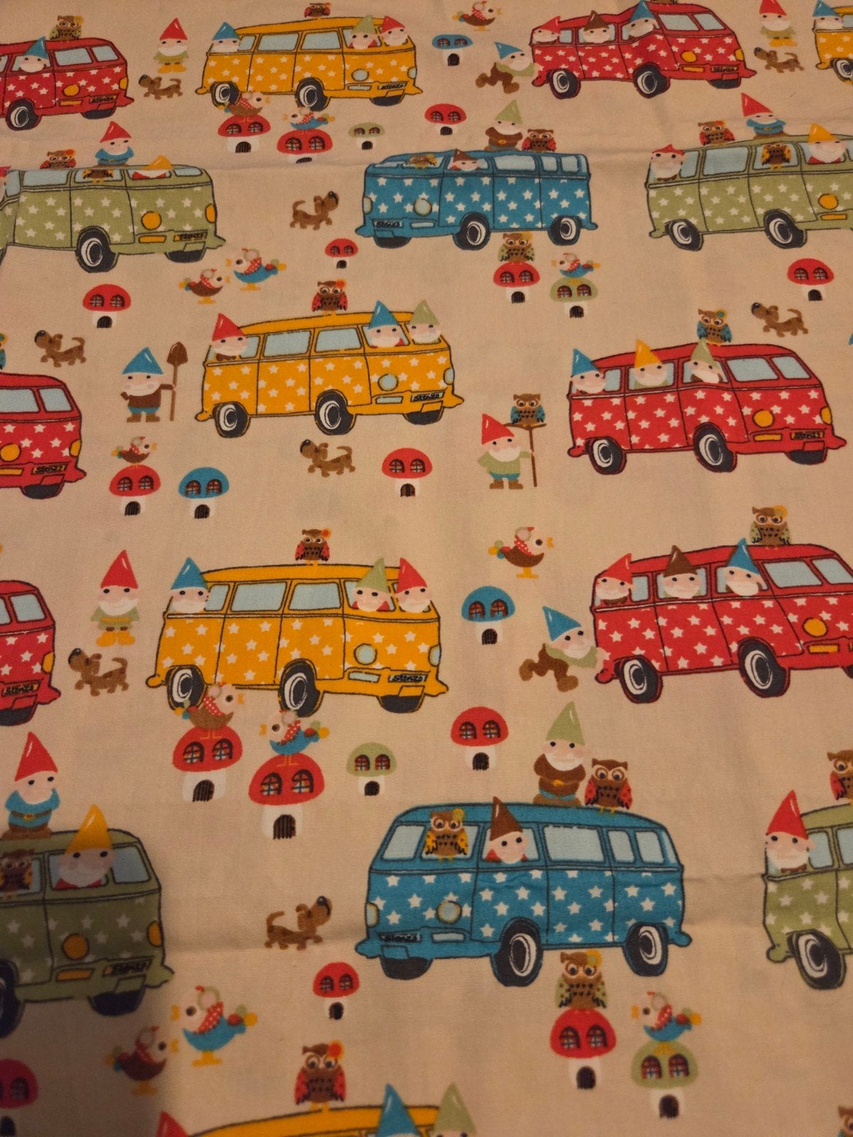 Kinderstofje 1.50 x 0.55 m VW bus met kabouters, Hobby en Vrije tijd, Overige kleuren, 120 cm of meer, Nieuw, Ophalen of Verzenden