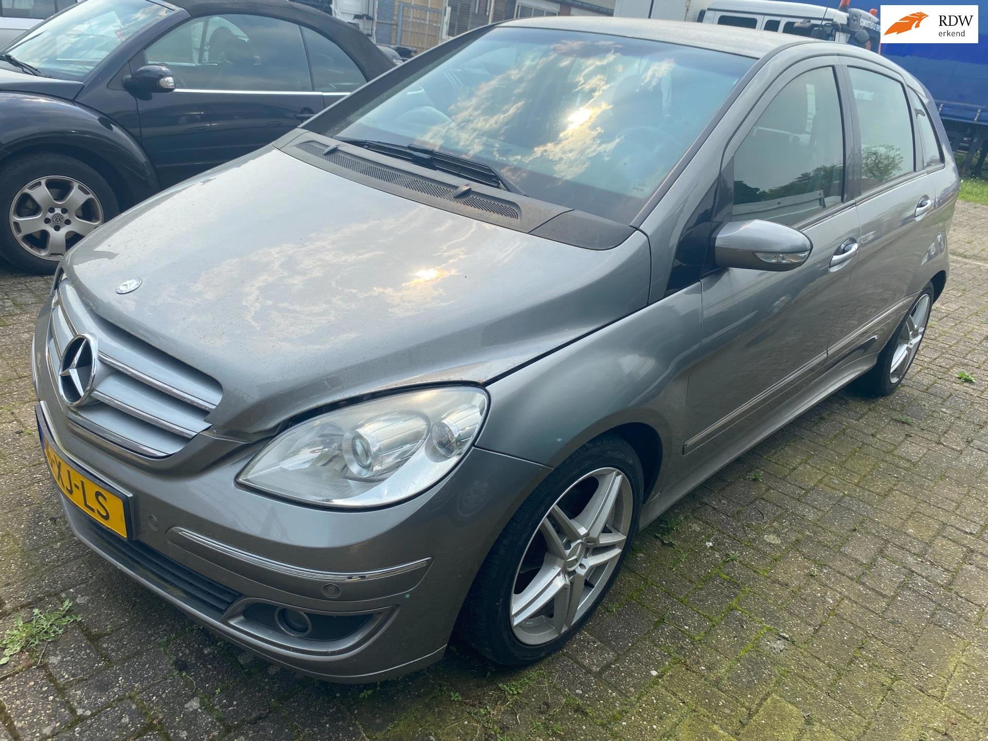 Mercedes-Benz B-klasse 200 Turbo, Auto's, Verwarmde buitenspiegels, Gebruikt, 4 cilinders, Leder en Stof