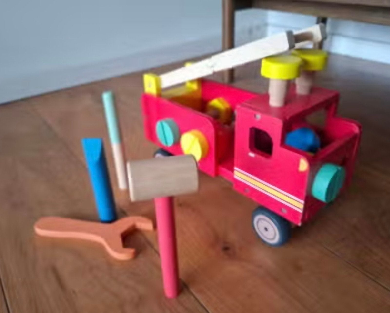 houten brandweerauto met gereedschap, Kinderen en Baby's, Ophalen, Nieuw