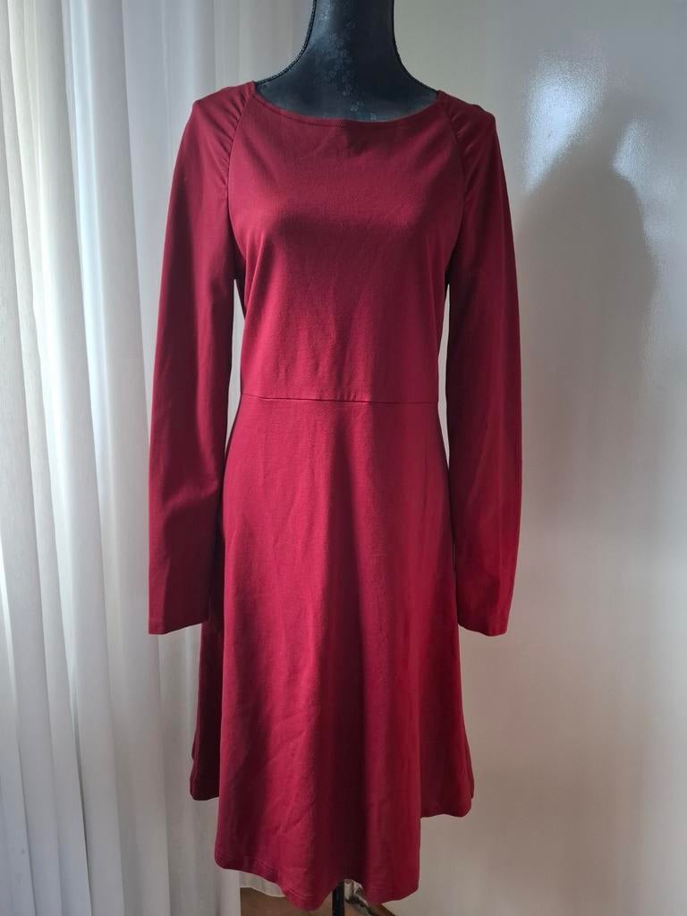 Vanilia jurk - rood rabarber - maat 42 / XL, Kleding | Dames, Verzenden, Maat 42/44 (L), Zo goed als nieuw, Knielengte